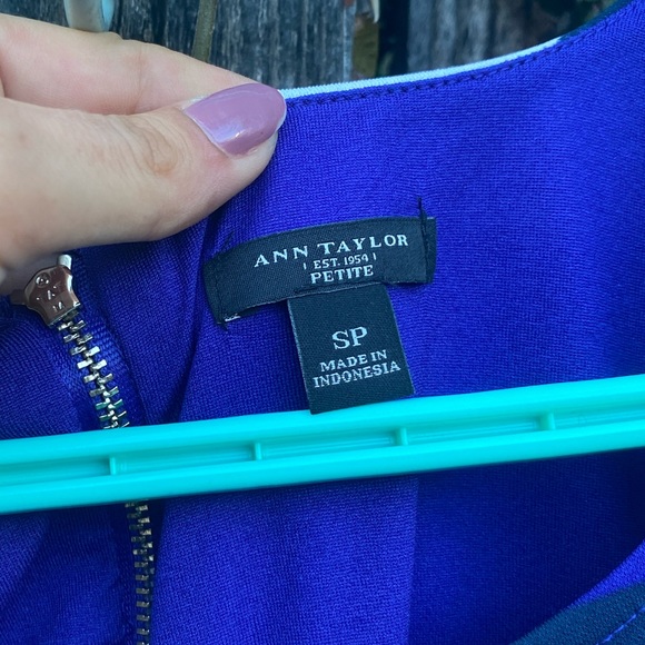 Sleeveless top - Picture 4 of 5